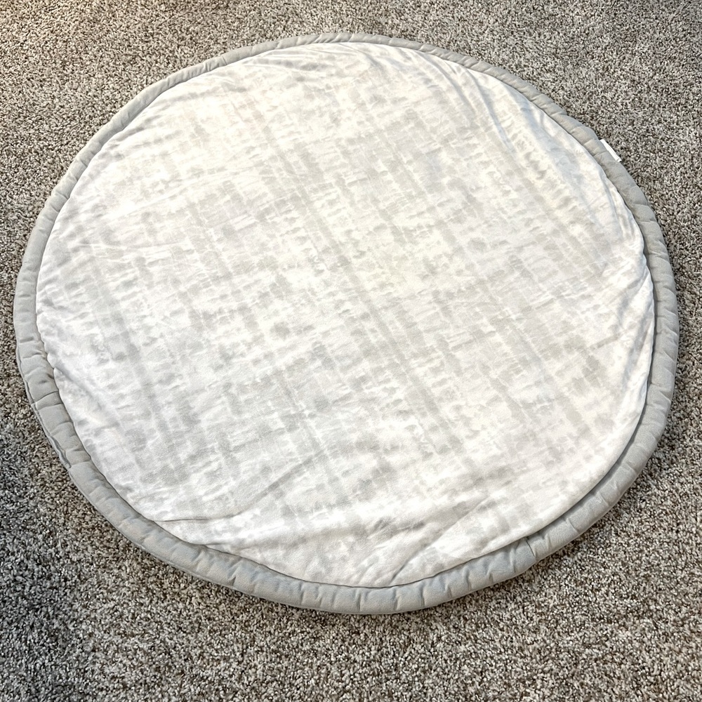 Round baby activity playmat